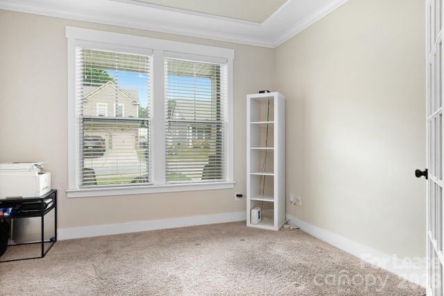 10008 Michael Crossing Drive, Charlotte, NC 28213