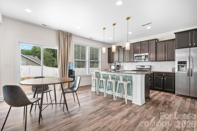 10008 Michael Crossing Drive, Charlotte, NC 28213