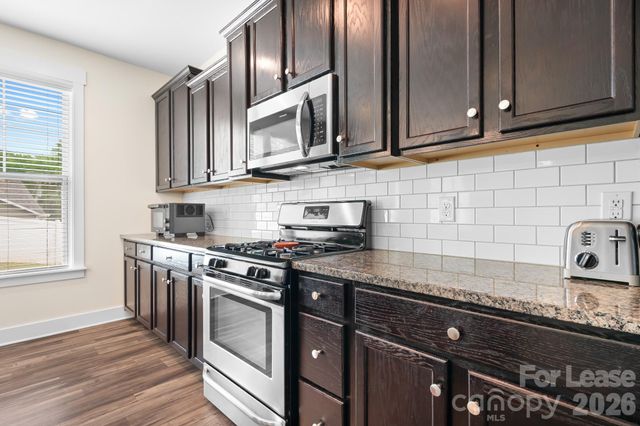 10008 Michael Crossing Drive, Charlotte, NC 28213