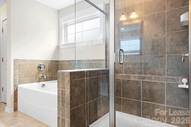 10008 Michael Crossing Drive, Charlotte, NC 28213