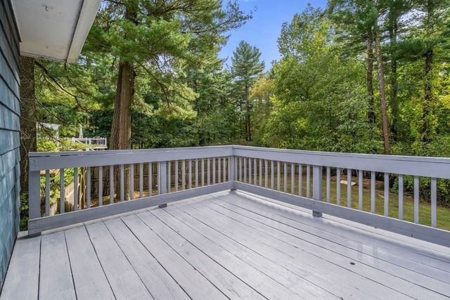 10 Millbrook Dr, Plainville, MA 02762