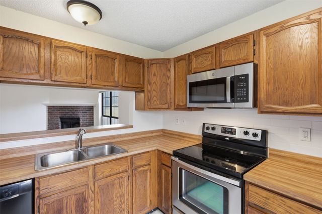 3612 Glenview Drive, Corinth, TX 76210