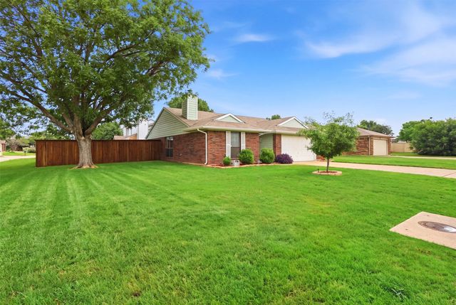 3612 Glenview Drive, Corinth, TX 76210