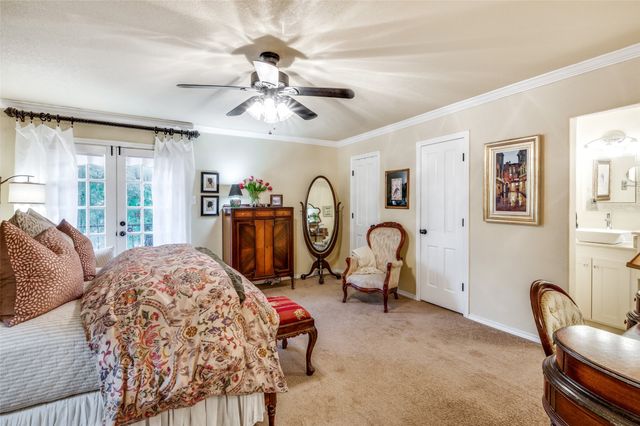1349 Roaring Springs Road, Fort Worth, TX 76114
