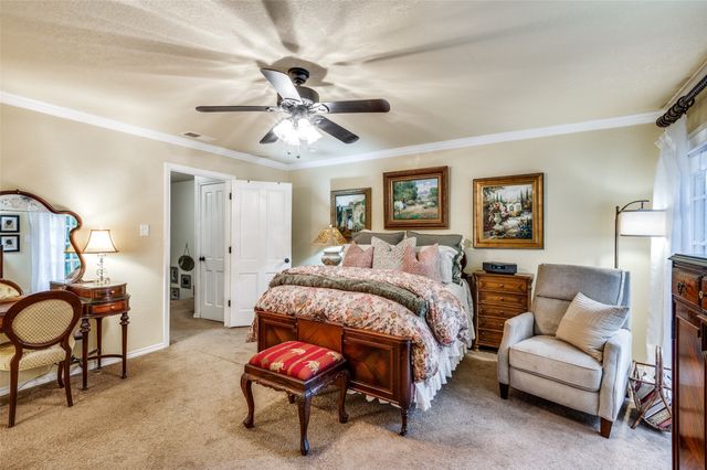 1349 Roaring Springs Road, Fort Worth, TX 76114