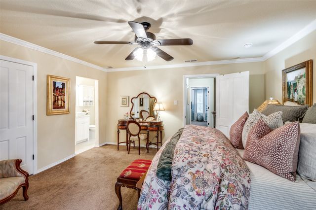 1349 Roaring Springs Road, Fort Worth, TX 76114