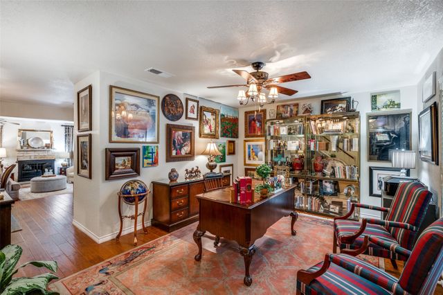 1349 Roaring Springs Road, Fort Worth, TX 76114