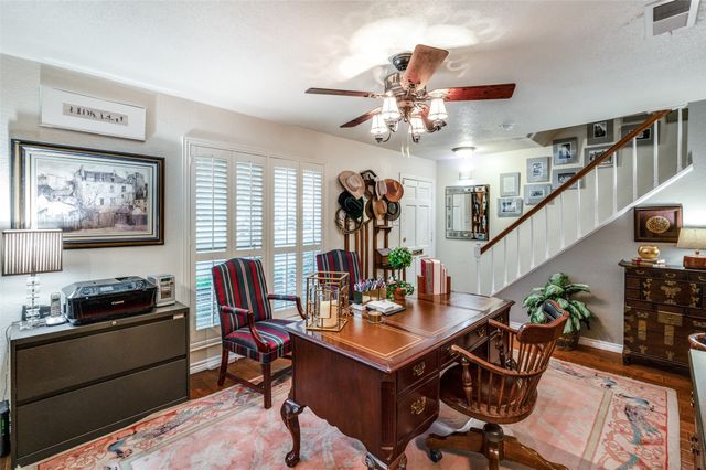 1349 Roaring Springs Road, Fort Worth, TX 76114