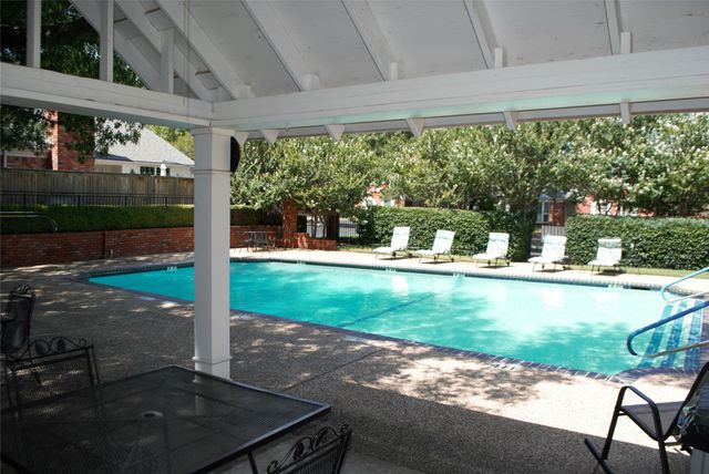 1349 Roaring Springs Road, Fort Worth, TX 76114