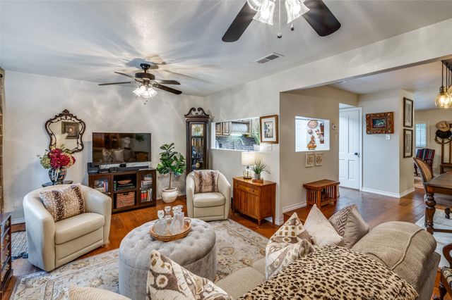 1349 Roaring Springs Road, Fort Worth, TX 76114