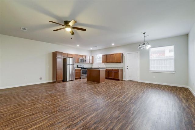 906 Quartz CT 401, Cedar Park, TX 78613