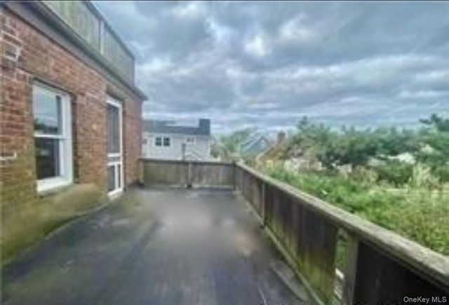 801 E Broadway C, Long Beach, NY 11561