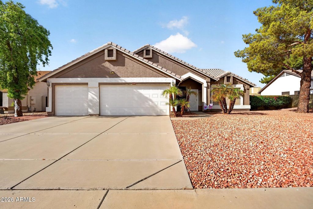 7834 W HEARN Road, Peoria, AZ 85381 — photo 2