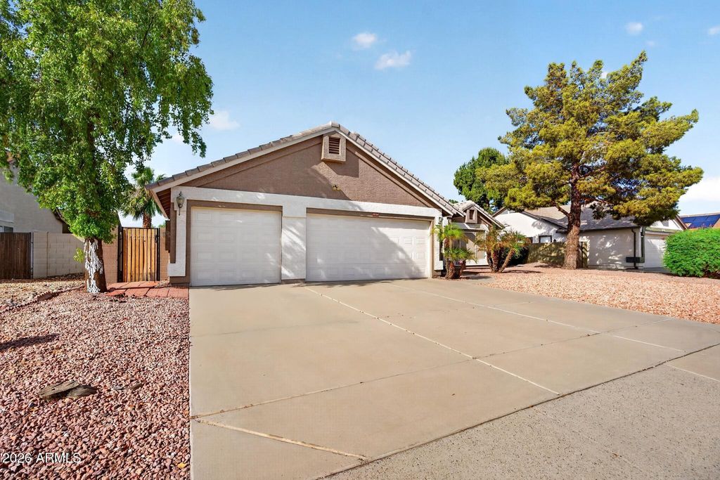 7834 W HEARN Road, Peoria, AZ 85381 — photo 3