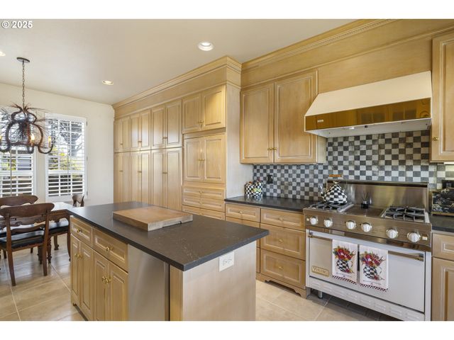 29920 NANTUCKET Dr, Pacific City, OR 97135