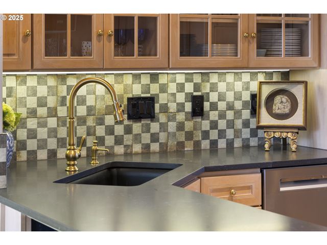 29920 NANTUCKET Dr, Pacific City, OR 97135