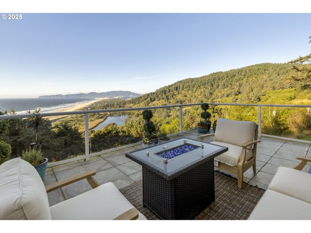 29920 NANTUCKET Dr, Pacific City, OR 97135