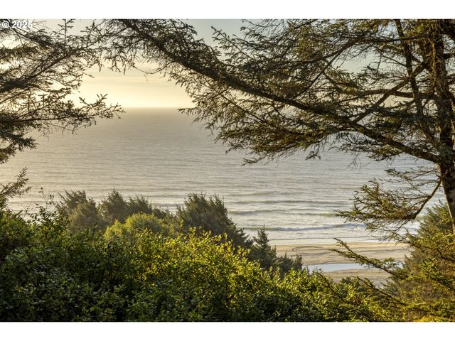 29920 NANTUCKET Dr, Pacific City, OR 97135