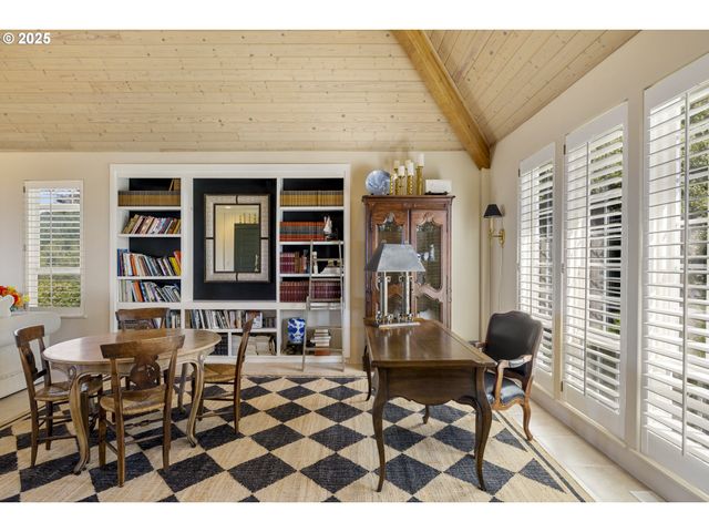 29920 NANTUCKET Dr, Pacific City, OR 97135