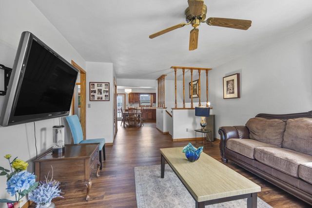 713 STONE GATE DRIVE, Kimberly, WI 54136