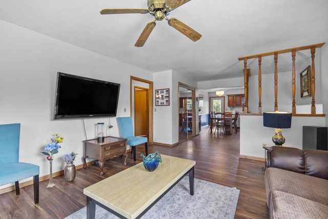 713 STONE GATE DRIVE, Kimberly, WI 54136