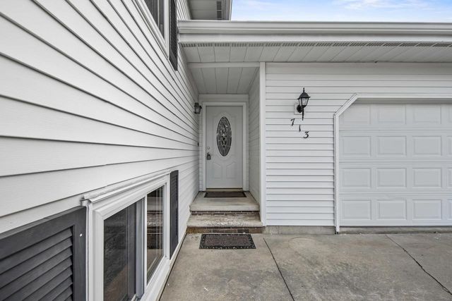 713 STONE GATE DRIVE, Kimberly, WI 54136