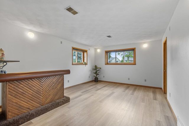 713 STONE GATE DRIVE, Kimberly, WI 54136