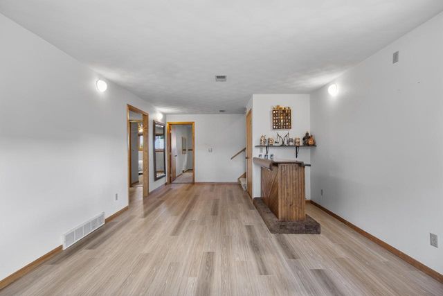 713 STONE GATE DRIVE, Kimberly, WI 54136