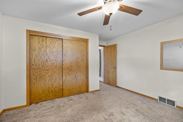 713 STONE GATE DRIVE, Kimberly, WI 54136