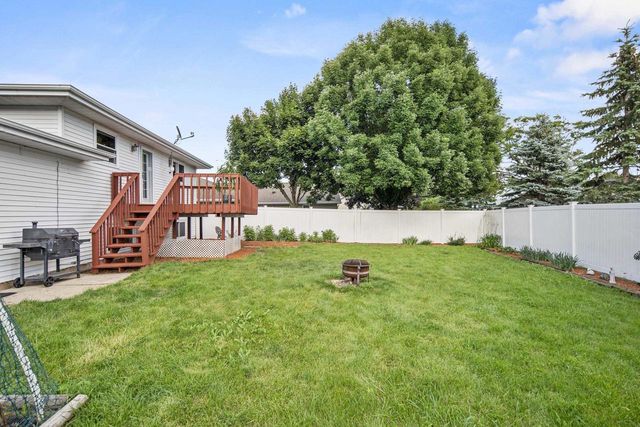 713 STONE GATE DRIVE, Kimberly, WI 54136