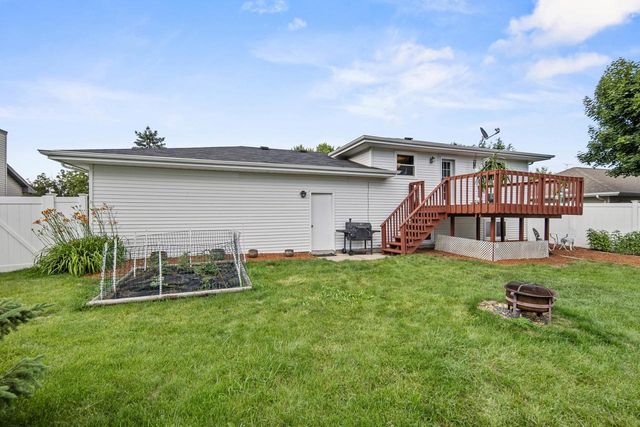 713 STONE GATE DRIVE, Kimberly, WI 54136