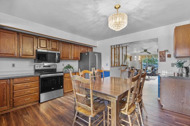 713 STONE GATE DRIVE, Kimberly, WI 54136