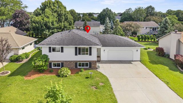713 STONE GATE DRIVE, Kimberly, WI 54136