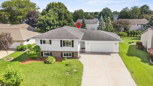 713 STONE GATE DRIVE, Kimberly, WI 54136