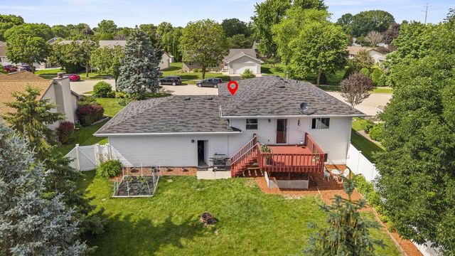 713 STONE GATE DRIVE, Kimberly, WI 54136