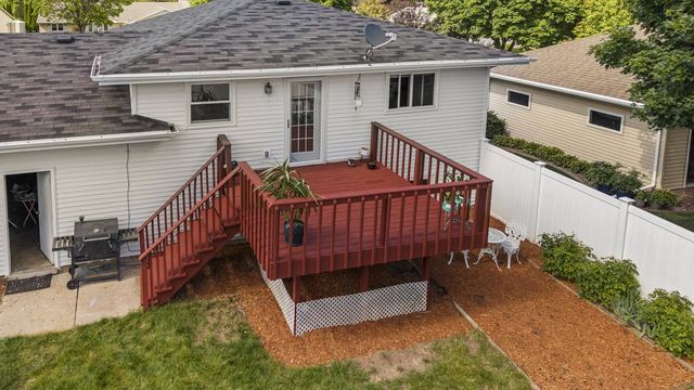 713 STONE GATE DRIVE, Kimberly, WI 54136