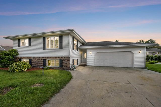 713 STONE GATE DRIVE, Kimberly, WI 54136
