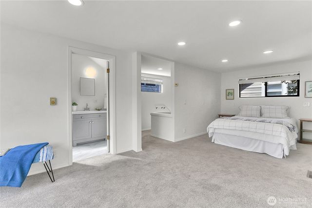 1915 Dexter Avenue N, Seattle, WA 98109