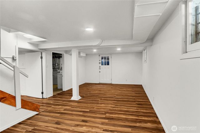 1915 Dexter Avenue N, Seattle, WA 98109