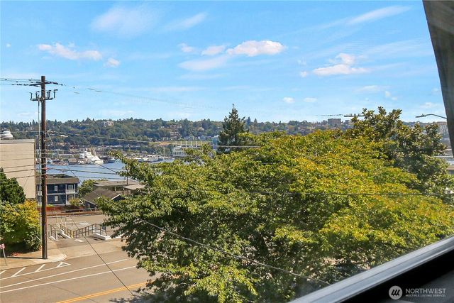 1915 Dexter Avenue N, Seattle, WA 98109