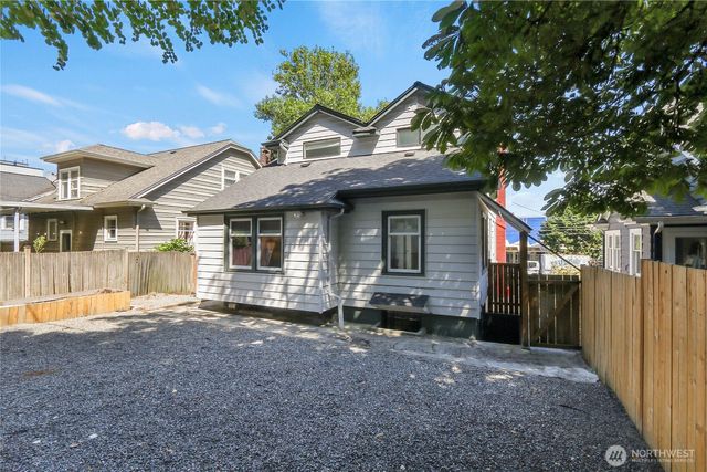 1915 Dexter Avenue N, Seattle, WA 98109