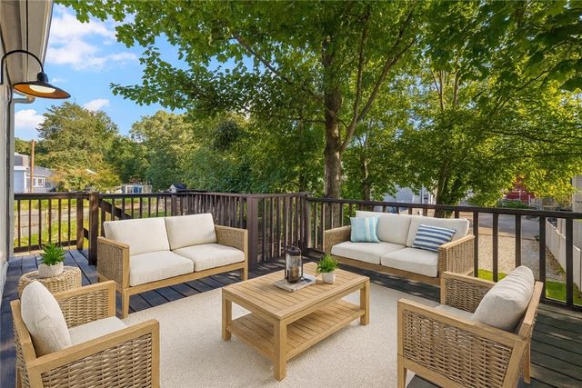 7 Sheffield Avenue B, Newport, RI 02849