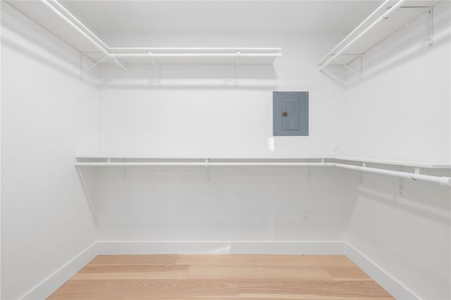 7 Sheffield Avenue B, Newport, RI 02849