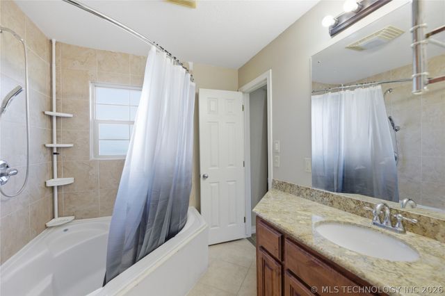 3202 S 359th West Place W, Mannford, OK 74044