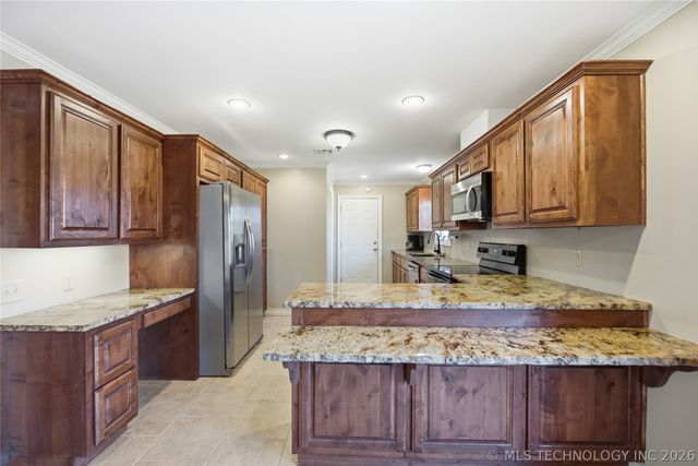 3202 S 359th West Place W, Mannford, OK 74044