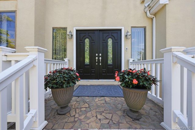 121 Newport Road, Yonkers, NY 10710