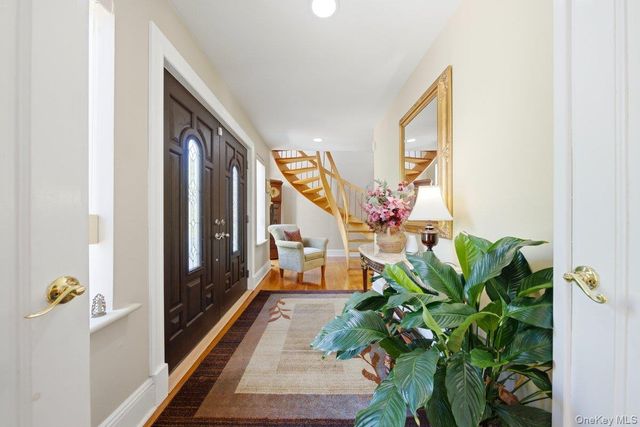 121 Newport Road, Yonkers, NY 10710