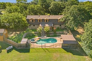 7 Fox Hollow Road, Joshua, TX 76058
