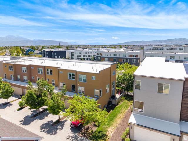 4628 W SOUTH JORDAN PKWY, South Jordan, UT 84009