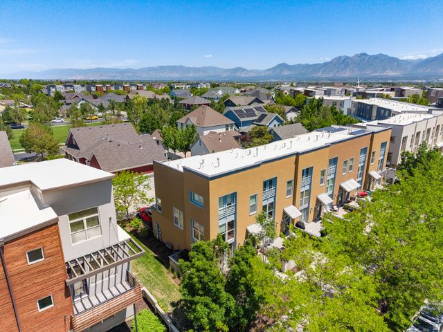 4628 W SOUTH JORDAN PKWY, South Jordan, UT 84009